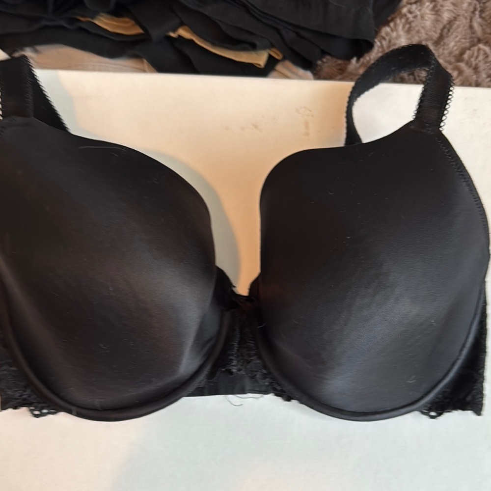 Marks & Spencer Black Bra with Full Coverage and Underwire Support